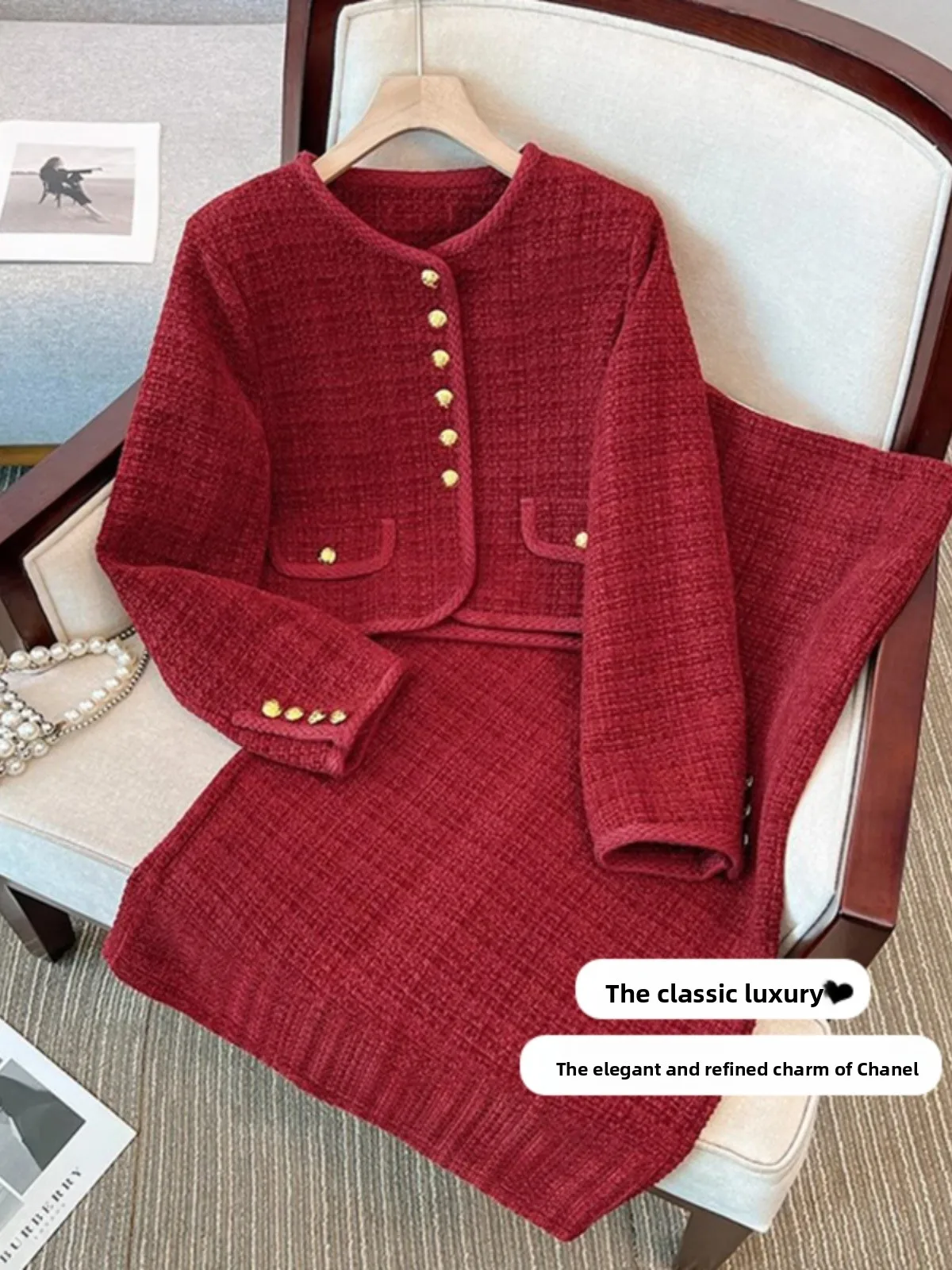 Red Slimming Two-Piece Set for plus Size Women Spring Fashion Ensemble Elegant Rich Girl Complete Outfit
Red Slimming Two-Piece Set for plus Size Women Spring Fashion Ensemble Elegant Rich Girl Complete Outfit