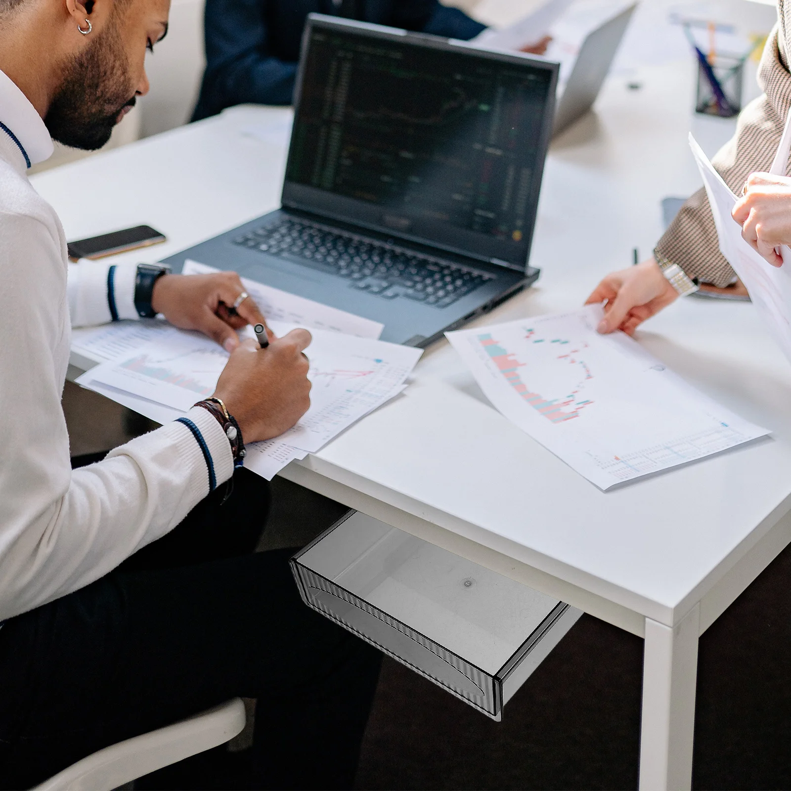 2Pcs Under Desk Drawer Storage Box Hidden Desk Organizer for Home Office Desktop Sundries Stationery Supplies Hidden Drawer
2Pcs Under Desk Drawer Storage Box Hidden Desk Organizer for Home Office Desktop Sundries Stationery Supplies Hidden Drawer