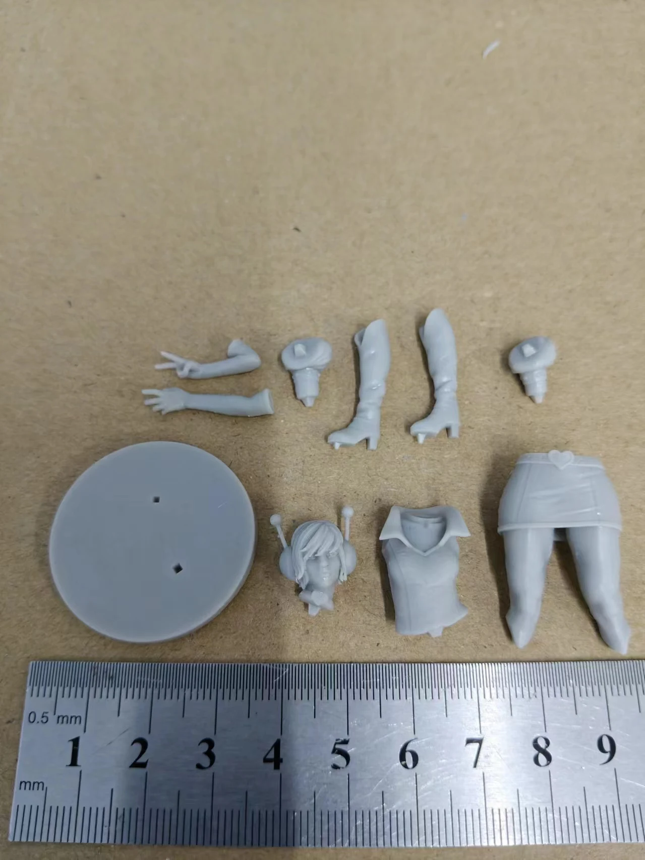 1/24 Scale Resin Figure Heather Mason Nsfw DIY two versions Assemble Model Kit Unassembled Unpainted 3D Statue toy
1/24 Scale Resin Figure Heather Mason Nsfw DIY two versions Assemble Model Kit Unassembled Unpainted 3D Statue toy