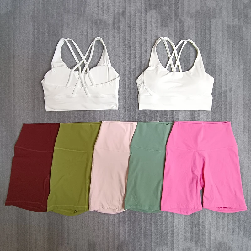 Personalized yoga Sport 2-piece set Multiple color choose shorts Tight Fitting Compression Have a pocket Match White Soft bra
Personalized yoga Sport 2-piece set Multiple color choose shorts Tight Fitting Compression Have a pocket Match White Soft bra