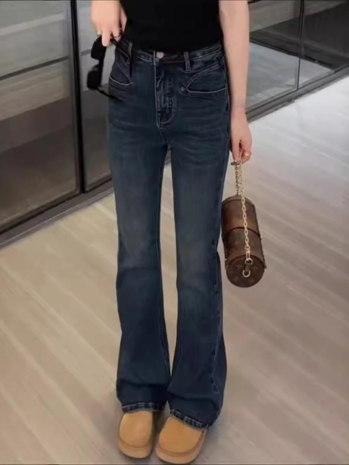 Эластичные джинсовые джинсы с высокой талией, женские осенние новые узкие прямые длинные брюки больших размеров с микро-расклешенными брюками для поездок на работу
Эластичные джинсовые джинсы с высокой талией, женские осенние новые узкие прямые длинные брюки больших размеров с микро-расклешенными брюками для поездок на работу