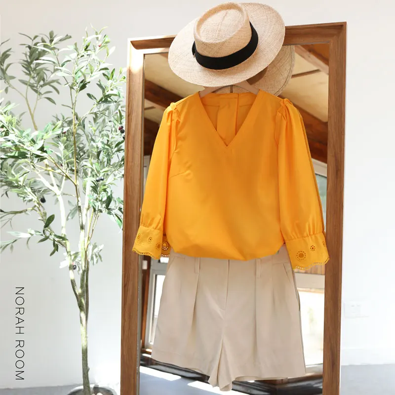 Nuo Xiaola Authentic Brand 2026 Summer New Embroidered Silk Fabric Seven Sleeve Shirt Mango Yellow Women's Business Casu...
Nuo Xiaola Authentic Brand 2026 Summer New Embroidered Silk Fabric Seven Sleeve Shirt Mango Yellow Women's Business Casu...