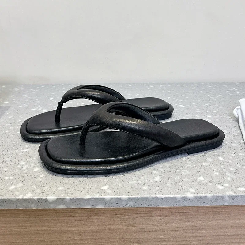 New 2025 Genuine Leather Flip flops Women Pinch Toe Solid Color Slides Summer Outdoor Vacation Beach Slippers Swimming Shoes
New 2025 Genuine Leather Flip flops Women Pinch Toe Solid Color Slides Summer Outdoor Vacation Beach Slippers Swimming Shoes
