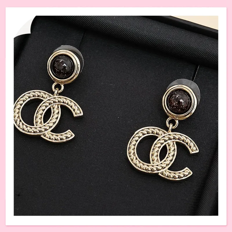 New Old Money Threaded Letter Earrings Light Tone Daily Super Versatile Atmosphere Full of Earrings Female Silver Needle
New Old Money Threaded Letter Earrings Light Tone Daily Super Versatile Atmosphere Full of Earrings Female Silver Needle