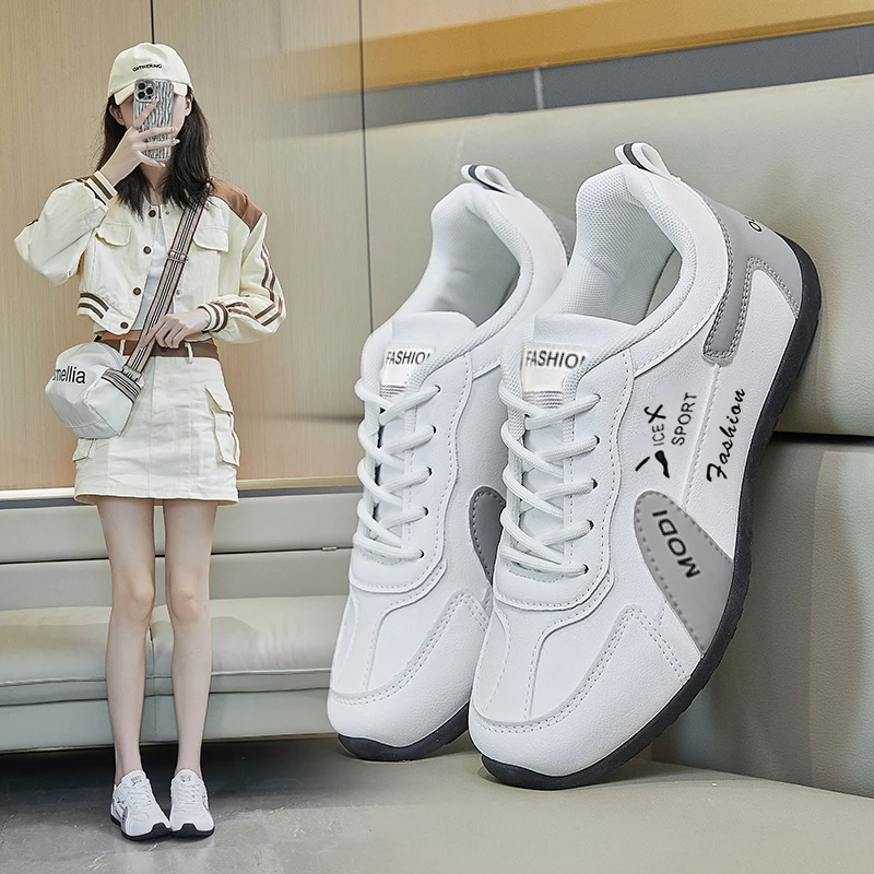 Versatile Casual Running Shoes for Women Soft Bottom Anti-Slip Spring New Style Comfortable All-Match White Sneakers
Versatile Casual Running Shoes for Women Soft Bottom Anti-Slip Spring New Style Comfortable All-Match White Sneakers