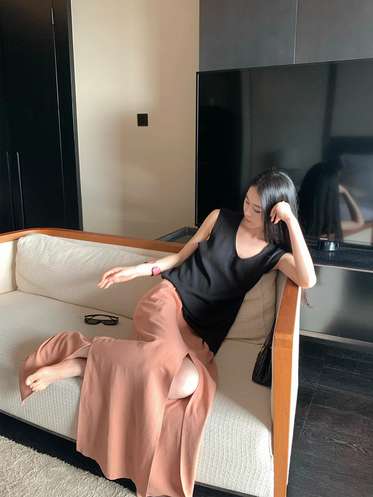 ZhouMiao Asymmetric A-Line Midi Skirt Women's Cotton Linen Asymmetrical Pleated Front Split Casual Summer Long Skirt
ZhouMiao Asymmetric A-Line Midi Skirt Women's Cotton Linen Asymmetrical Pleated Front Split Casual Summer Long Skirt