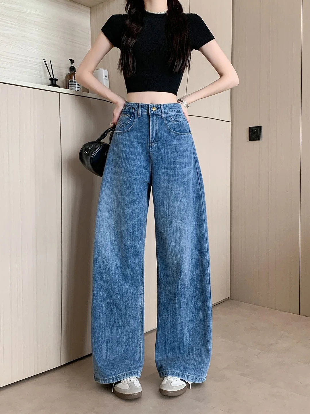 American Style Vintage Washed Blue Jeans Women's High Waist Slim Wide Leg Pants Floor-Length Pants Summer Loose Fit Jeans
American Style Vintage Washed Blue Jeans Women's High Waist Slim Wide Leg Pants Floor-Length Pants Summer Loose Fit Jeans
