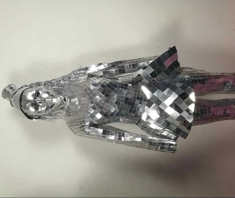 Silver Mirror dress mirror men robot dance costume women singer stage show wear sparkly dj costumes
Silver Mirror dress mirror men robot dance costume women singer stage show wear sparkly dj costumes