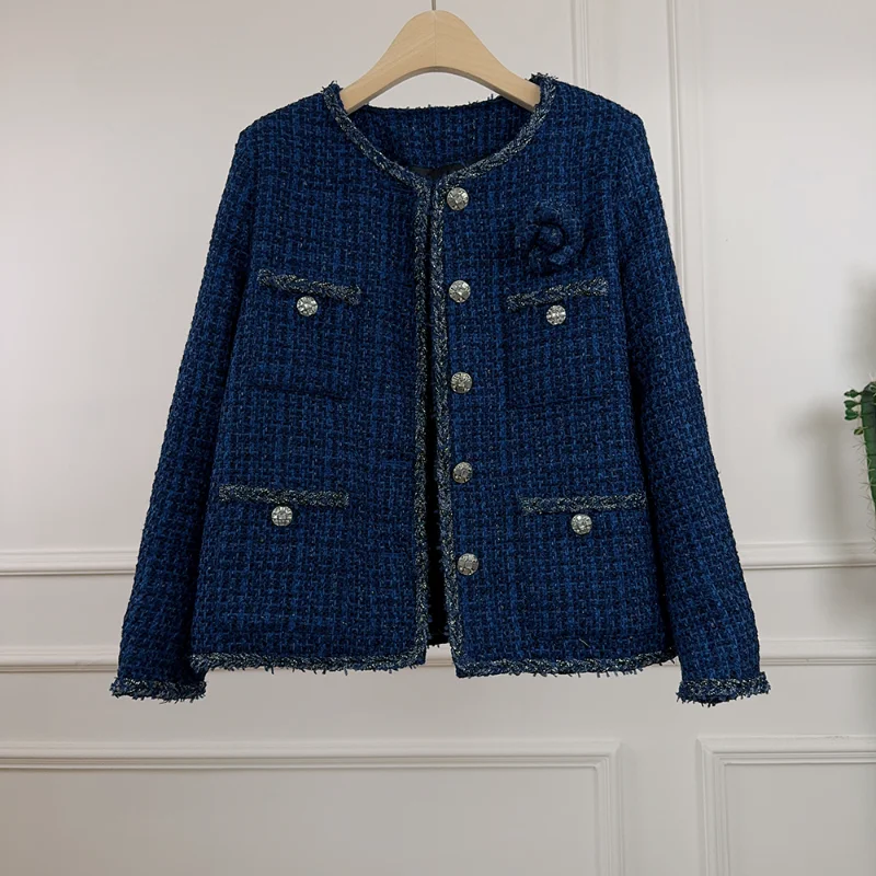 High Quality Warm Fragrance Blue Khaki Short Coat Women Diamond Button 3D Flower Fashion Warm Autumn Winter Tweed Lady Jacket
High Quality Warm Fragrance Blue Khaki Short Coat Women Diamond Button 3D Flower Fashion Warm Autumn Winter Tweed Lady Jacket