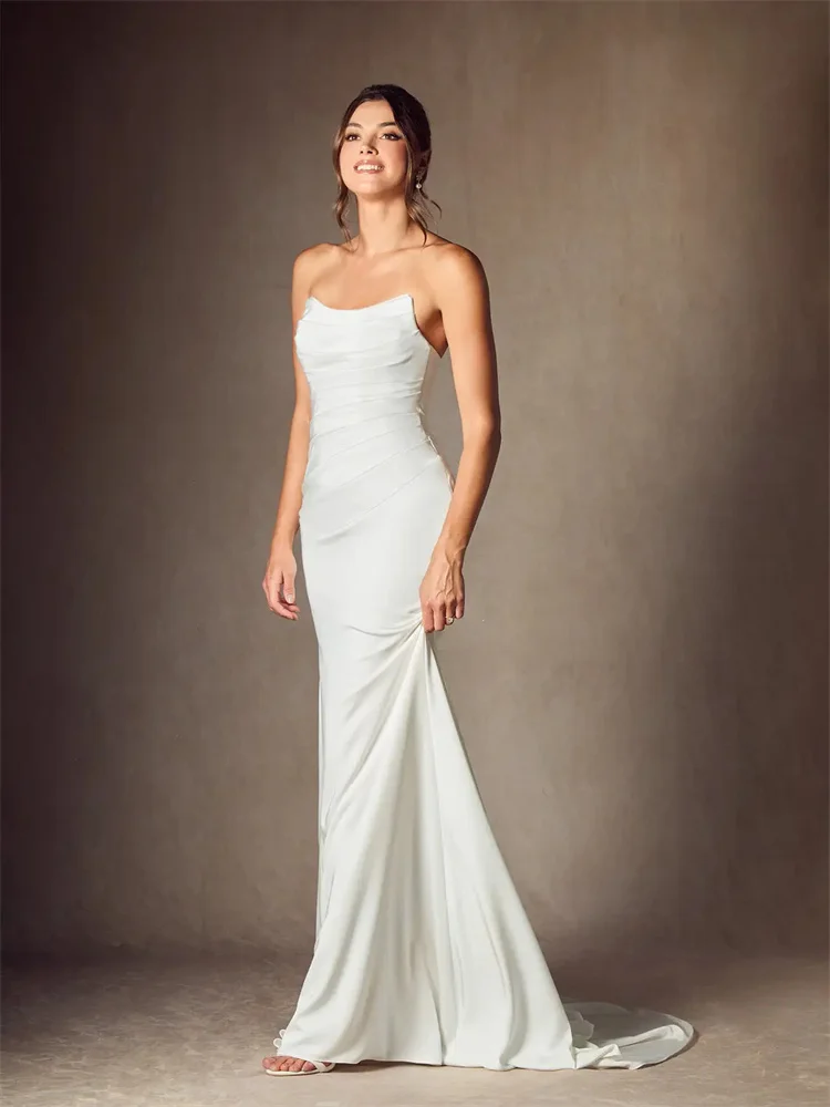Customized Strapless Scoop Neckline Mermaid Satin Wedding Dress Elegant Zipper Back Floor Length Chapel Train Gown for Brides
Customized Strapless Scoop Neckline Mermaid Satin Wedding Dress Elegant Zipper Back Floor Length Chapel Train Gown for Brides