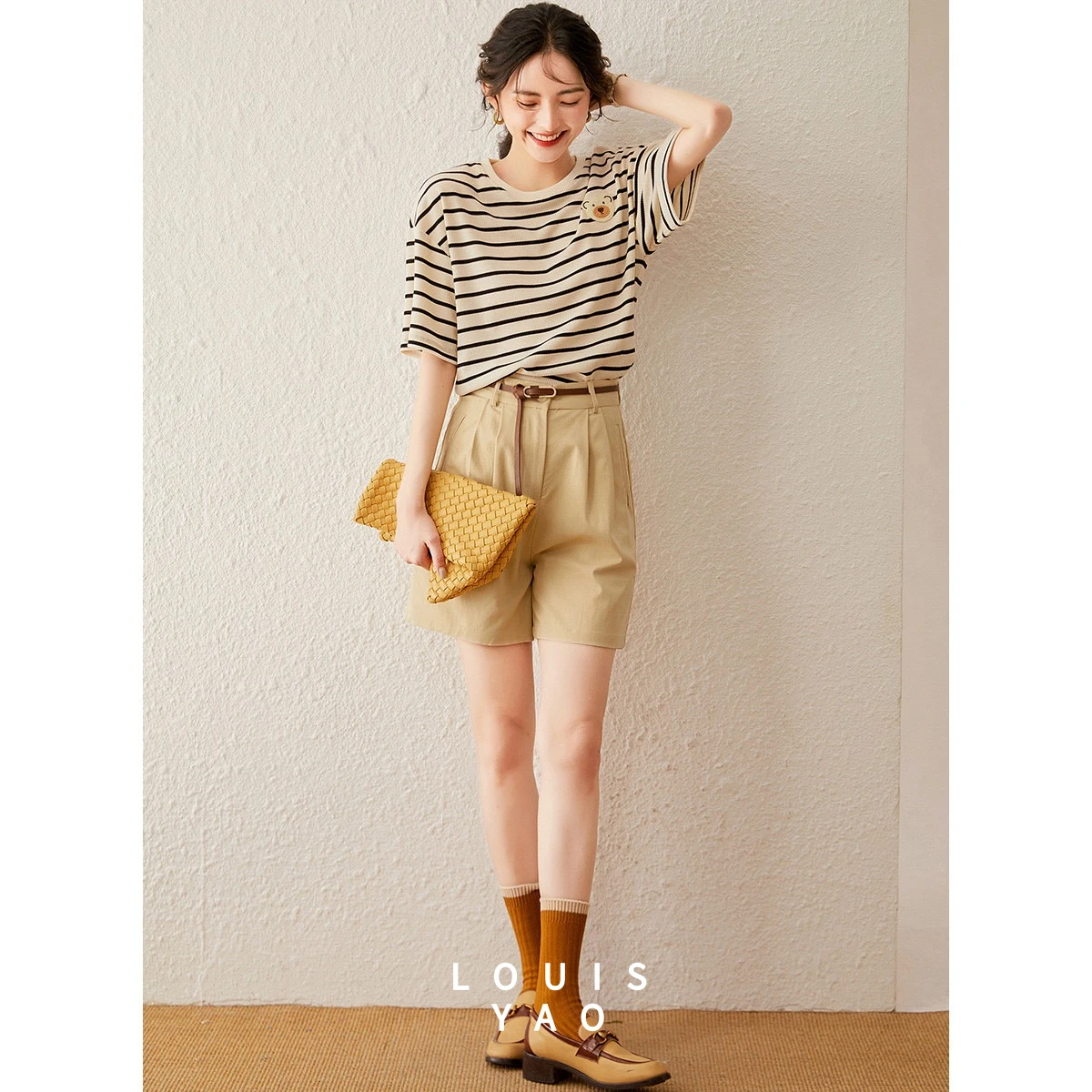 LOUISYAO Two Tone Embroidered T-Shirt Women 2025 Summer Loose Drop Shoulder Short Sleeve Casual Daily Tops New Arrival
LOUISYAO Two Tone Embroidered T-Shirt Women 2025 Summer Loose Drop Shoulder Short Sleeve Casual Daily Tops New Arrival