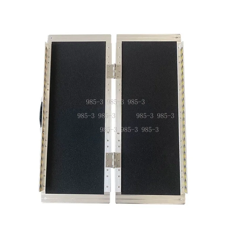 Barrier-free aluminum alloy ramp portable non-slip folding
Barrier-free aluminum alloy ramp portable non-slip folding