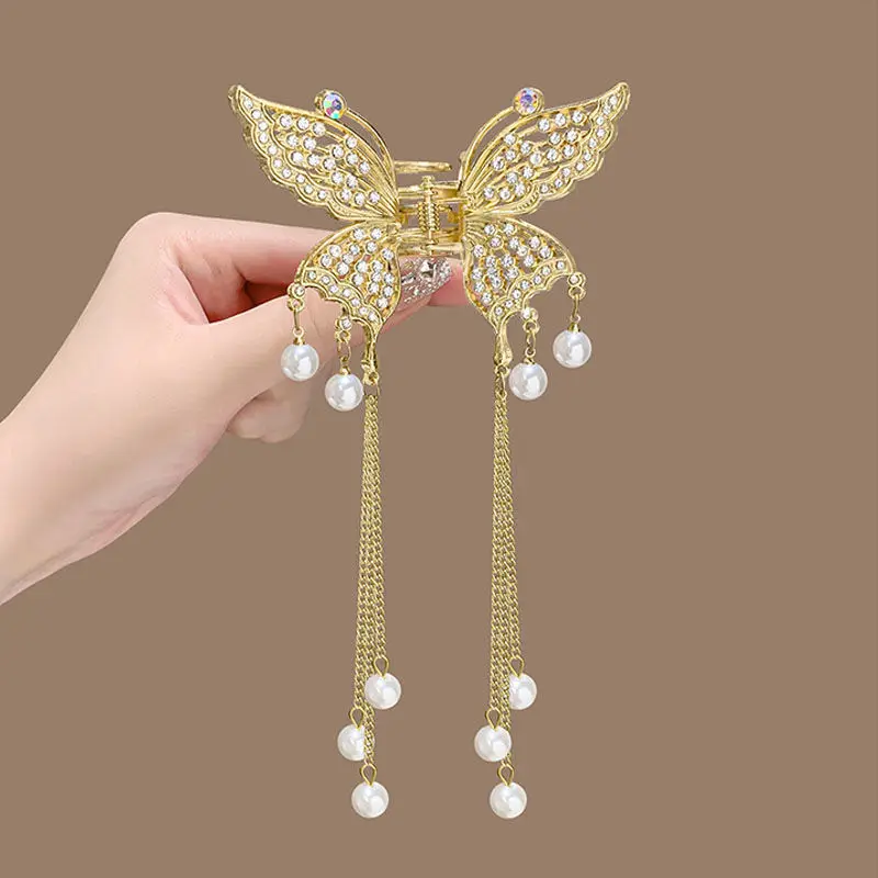 2025 New Fashion Butterfly Pearl Rhinestone Tassel Hair Claw for Women Girls Spring Summer Hair Accessory Back of The Head Clip
2025 New Fashion Butterfly Pearl Rhinestone Tassel Hair Claw for Women Girls Spring Summer Hair Accessory Back of The Head Clip