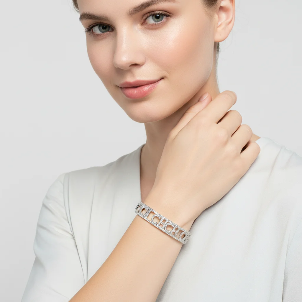 CH Delicate Hollow Fashion Letter Cosplay Accessories Full Crystal Bangle Womens Horrorcosplay Costumeprops
CH Delicate Hollow Fashion Letter Cosplay Accessories Full Crystal Bangle Womens Horrorcosplay Costumeprops
