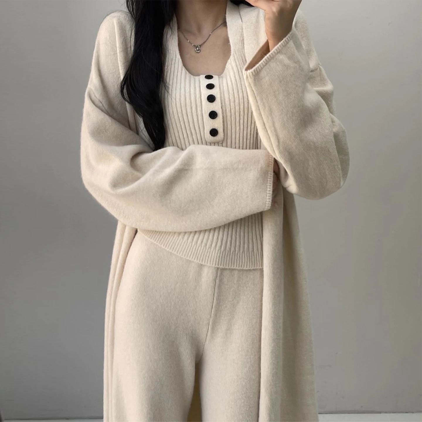 Женский вязаный длинный жилет Ne Hanging Winter Faion, комплект футболок, повседневные длинные брюки, однотонный комплект для поездок на работу
Женский вязаный длинный жилет Ne Hanging Winter Faion, комплект футболок, повседневные длинные брюки, однотонный комплект для поездок на работу