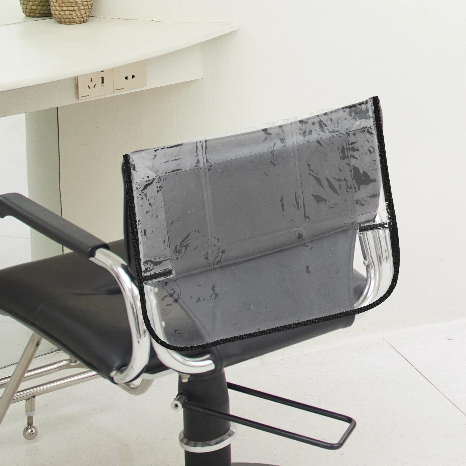 Clear Salon Chair Back Cover Plastic Protector for Hair Styling Shampoo Chair Covers Transparent Durable Dye Resistant
Clear Salon Chair Back Cover Plastic Protector for Hair Styling Shampoo Chair Covers Transparent Durable Dye Resistant