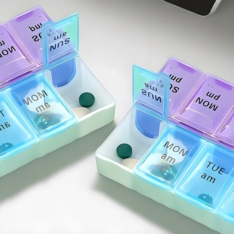 1pc Purple-Blue Portable Pill Organizer, Multi-Grid Medicine Case, BPA-Free, Lightweight for Daily & Travel Medication Sorting
1pc Purple-Blue Portable Pill Organizer, Multi-Grid Medicine Case, BPA-Free, Lightweight for Daily & Travel Medication Sorting