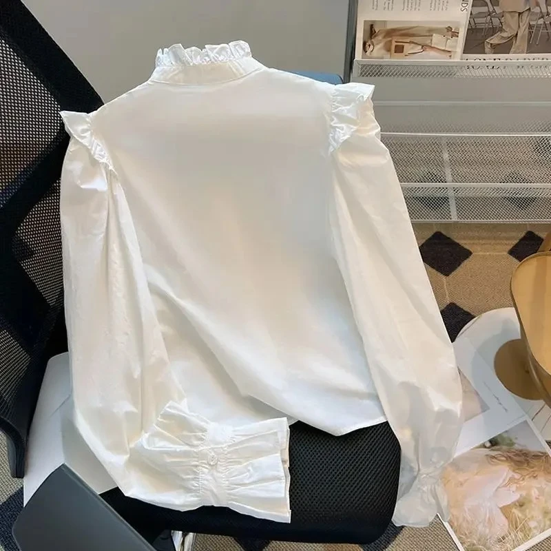 French Black Ear Shirt For Women With Inner Wear Design Niche Retro Short Flared Sleeve Stand Collar White Top
French Black Ear Shirt For Women With Inner Wear Design Niche Retro Short Flared Sleeve Stand Collar White Top