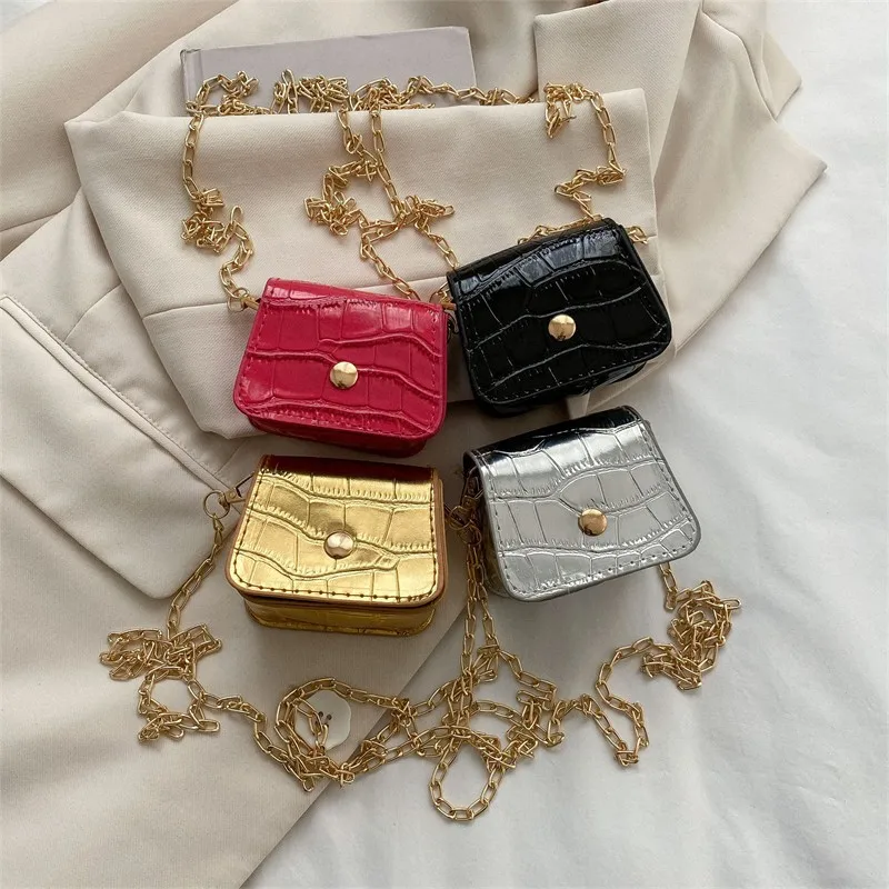 Multi Color Crocodile Mini Chain Crossbody Bag, Gold Chain Strap Purse Mini Lipstick Pouch for Women, Fashion Party Accessory
Multi Color Crocodile Mini Chain Crossbody Bag, Gold Chain Strap Purse Mini Lipstick Pouch for Women, Fashion Party Accessory