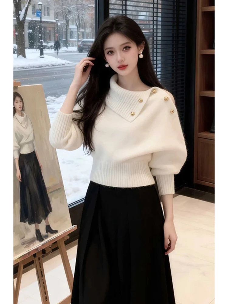 Comfortable Women's Knitted Sweater with Shoulder Buckle Batwing Sleeve Diagonal Collar Loose Fit Casual Style for Autumn Winter
Comfortable Women's Knitted Sweater with Shoulder Buckle Batwing Sleeve Diagonal Collar Loose Fit Casual Style for Autumn Winter