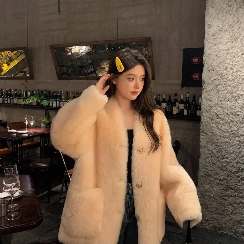 Women Winter Lamb Fur Overcoat Female Lady Sheep Shearling Warm Loose Buttons Warm Jacket Parka Genuine Natural Fur Coats H82
Women Winter Lamb Fur Overcoat Female Lady Sheep Shearling Warm Loose Buttons Warm Jacket Parka Genuine Natural Fur Coats H82