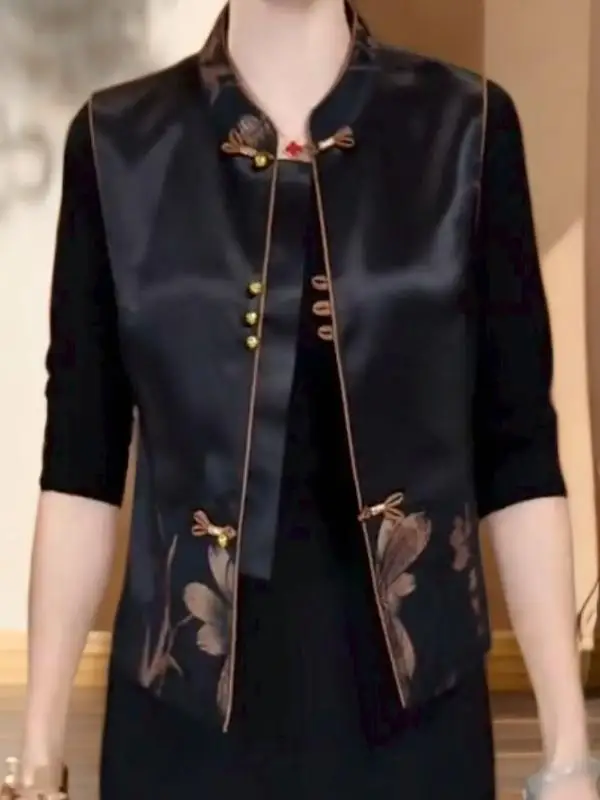 New Chinese Style Ladies Vest 2025 Spring Autumn New Fashion plus Size Slimming Meat Covering Outerwear Top Chinese Style
New Chinese Style Ladies Vest 2025 Spring Autumn New Fashion plus Size Slimming Meat Covering Outerwear Top Chinese Style