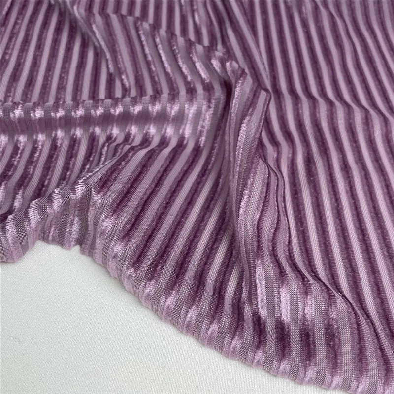 Fabric width 150cmx50cm new solid color vertical stripe texture golden velvet elastic lace retro DIY hand-sewn top skirt pants
Fabric width 150cmx50cm new solid color vertical stripe texture golden velvet elastic lace retro DIY hand-sewn top skirt pants