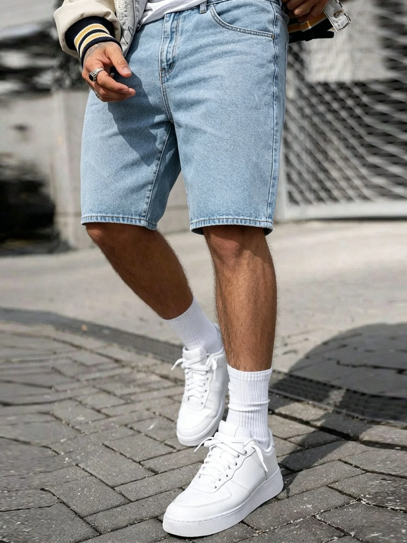 Fashion Blue Loose Fit Non Elastic Denim Jorts For Men Simple Solid Color Lightweight Daily Street Casual Vacation Outfits
Fashion Blue Loose Fit Non Elastic Denim Jorts For Men Simple Solid Color Lightweight Daily Street Casual Vacation Outfits