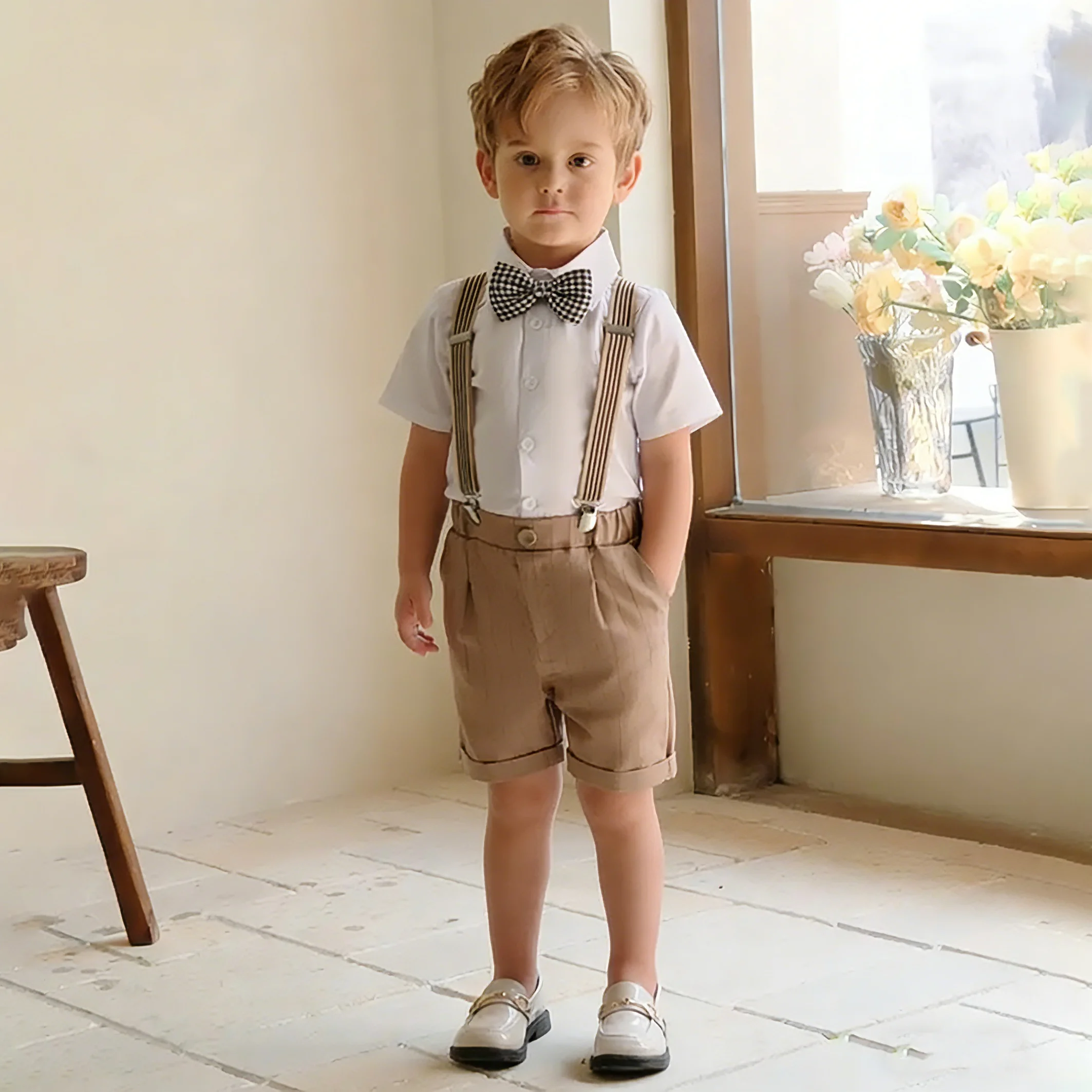 BIBIHOU Летний детский костюм для мальчиков в полоску, роскошный нарядный комплект для свадьбы, элегантный детский костюм для мальчиков, одежда для юных джентльменов
BIBIHOU Летний детский костюм для мальчиков в полоску, роскошный нарядный комплект для свадьбы, элегантный детский костюм для мальчиков, одежда для юных джентльменов