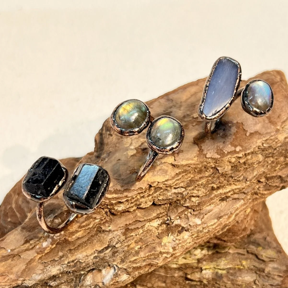 Adjustable l Bla Tourmaline Blue Crystal Quartz Unaped Open Ring Vintage Sle Faion Jewelry Personalized Ring
Adjustable l Bla Tourmaline Blue Crystal Quartz Unaped Open Ring Vintage Sle Faion Jewelry Personalized Ring