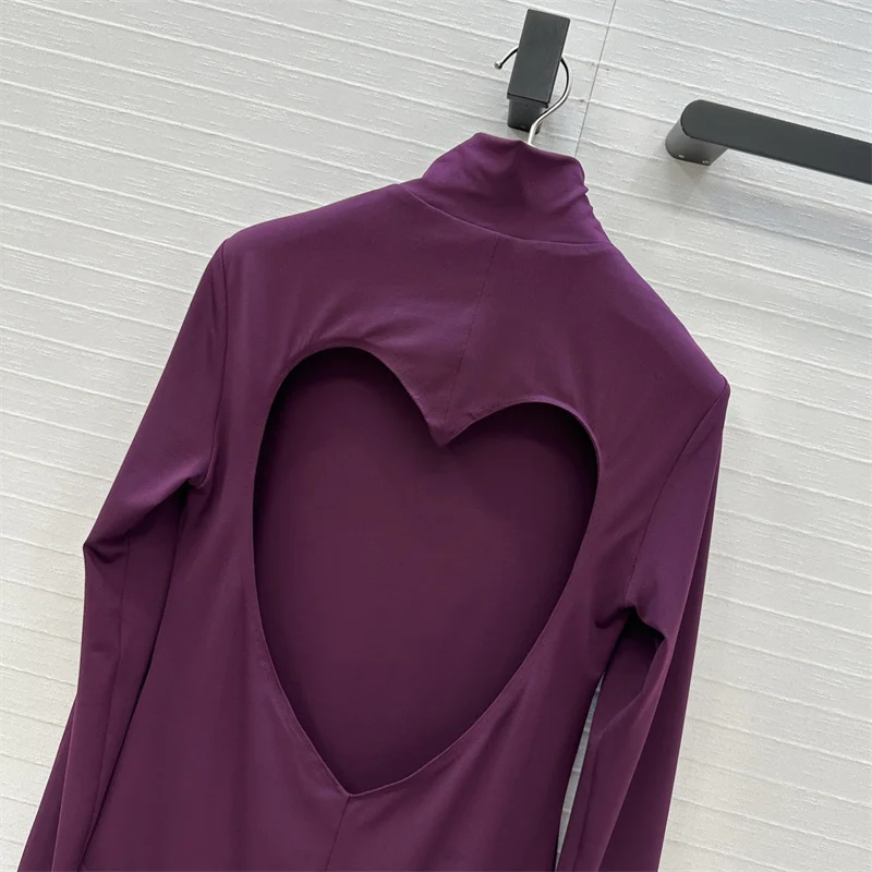 Женское боди 2025 года, новинка зимы, эластичный облегающий топ с высоким воротником и длинными рукавами, женский боди с открытой спиной в форме сердца, корсет y2k
Женское боди 2025 года, новинка зимы, эластичный облегающий топ с высоким воротником и длинными рукавами, женский боди с открытой спиной в форме сердца, корсет y2k