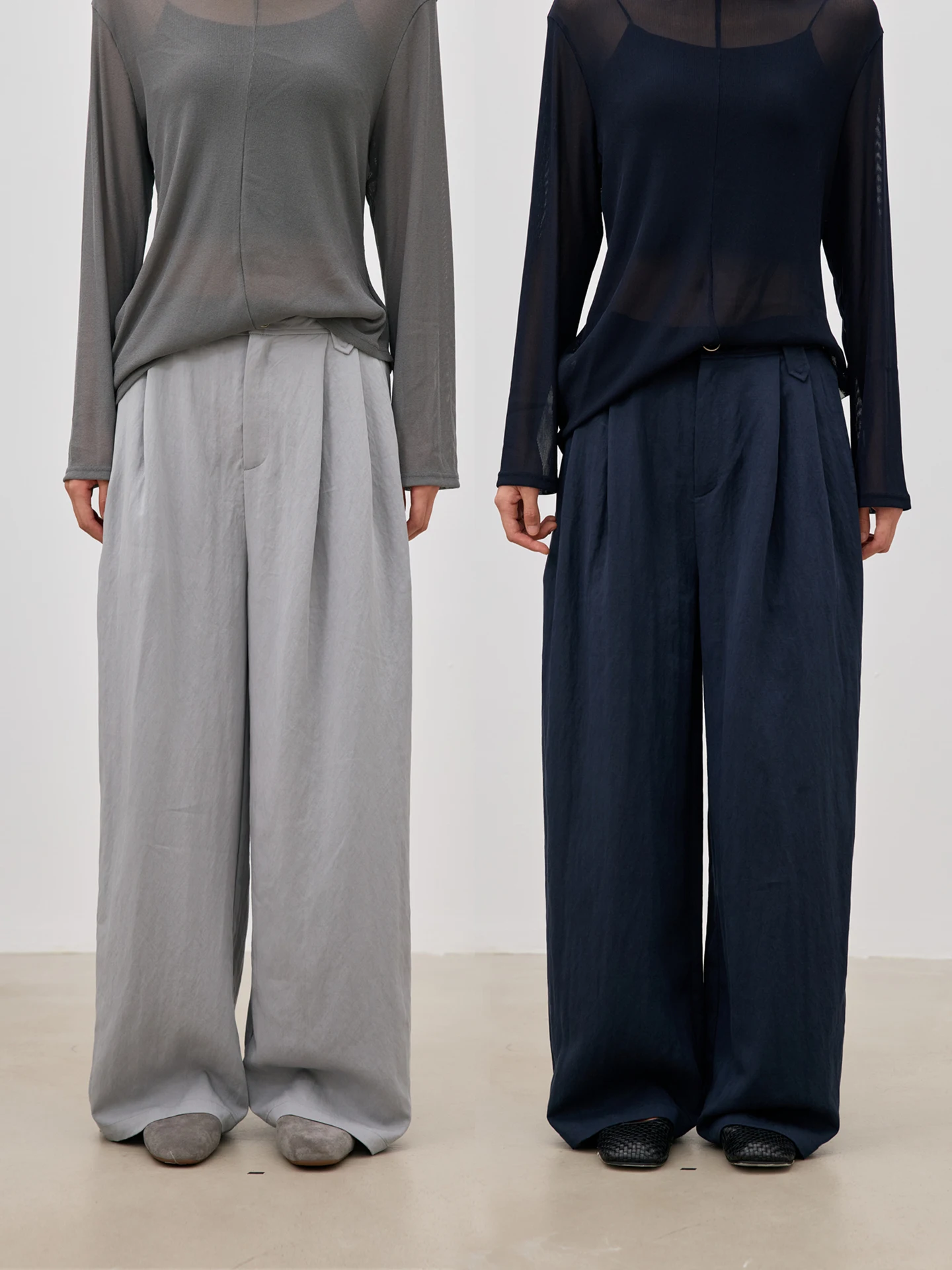 INCOLN Silk Wide Leg Pants Women's Loose Lightweight Drapey Straight Leg Trousers Autumn Winter Casual High Waist Button Fly
INCOLN Silk Wide Leg Pants Women's Loose Lightweight Drapey Straight Leg Trousers Autumn Winter Casual High Waist Button Fly