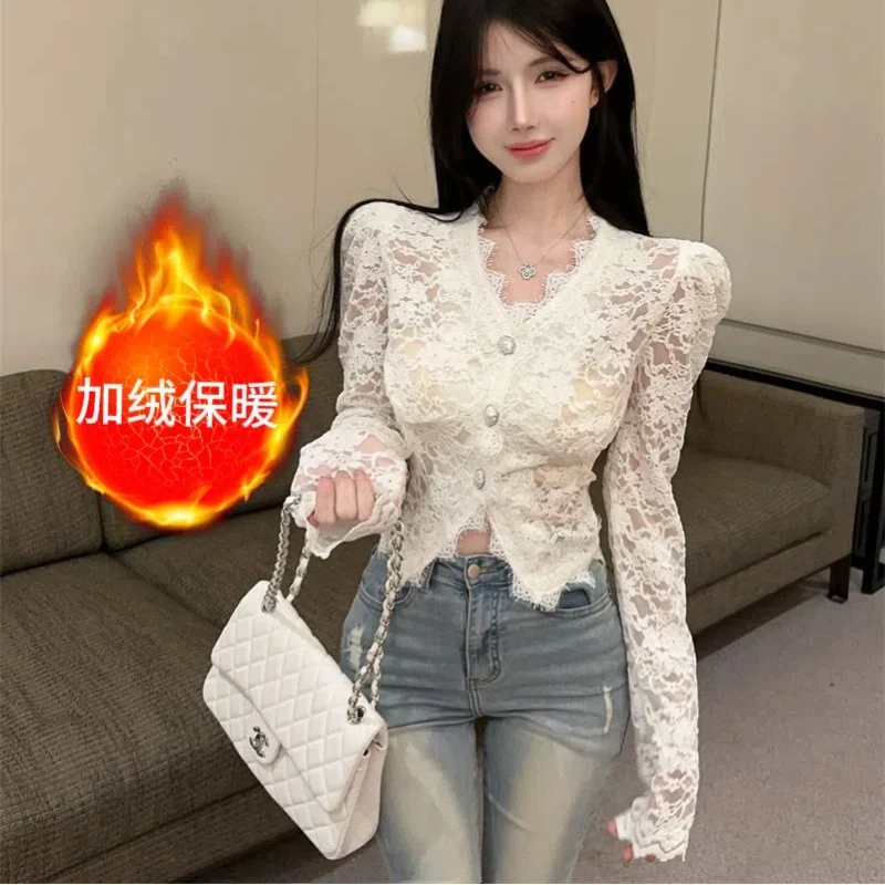 Thickened Pure Desire V-neck Tight Fitting Women's French Lace Fashionable Long Sleeved Top
Thickened Pure Desire V-neck Tight Fitting Women's French Lace Fashionable Long Sleeved Top