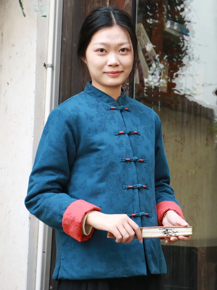 Женская утепленная хлопковая куртка Ele Chinese Sle с воротником-стойкой и длинными рукавами для Нового года
Женская утепленная хлопковая куртка Ele Chinese Sle с воротником-стойкой и длинными рукавами для Нового года