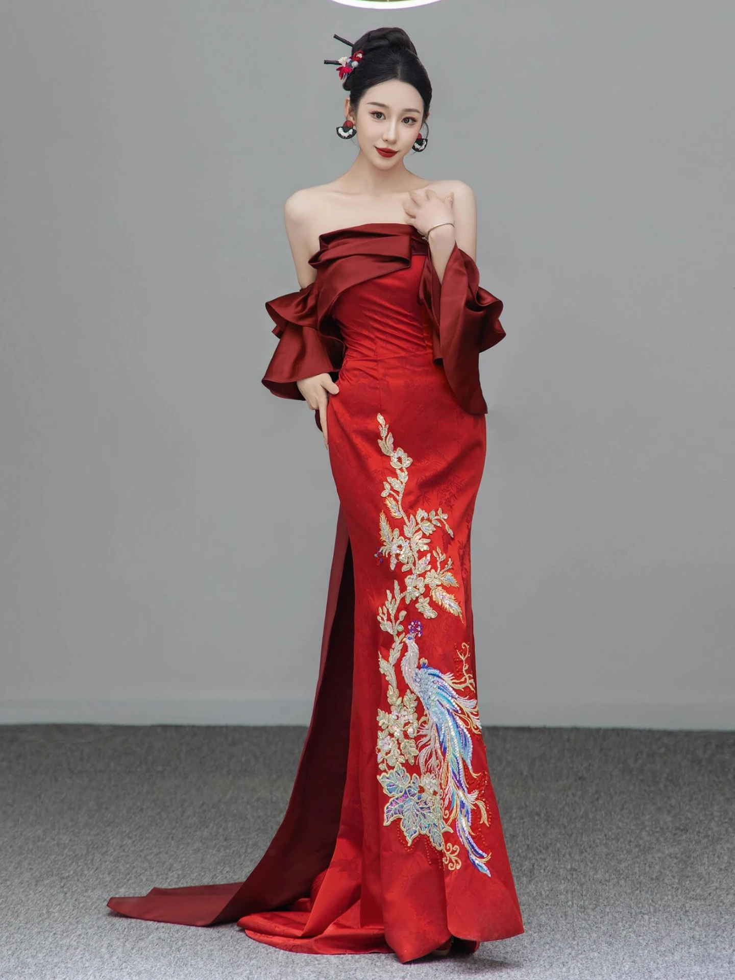 Red Chinese Style Embroidered Fish Tail Gown Women's Elegance Wine Serving Dress High End Feeling Marriage Ceremony Dress
Red Chinese Style Embroidered Fish Tail Gown Women's Elegance Wine Serving Dress High End Feeling Marriage Ceremony Dress