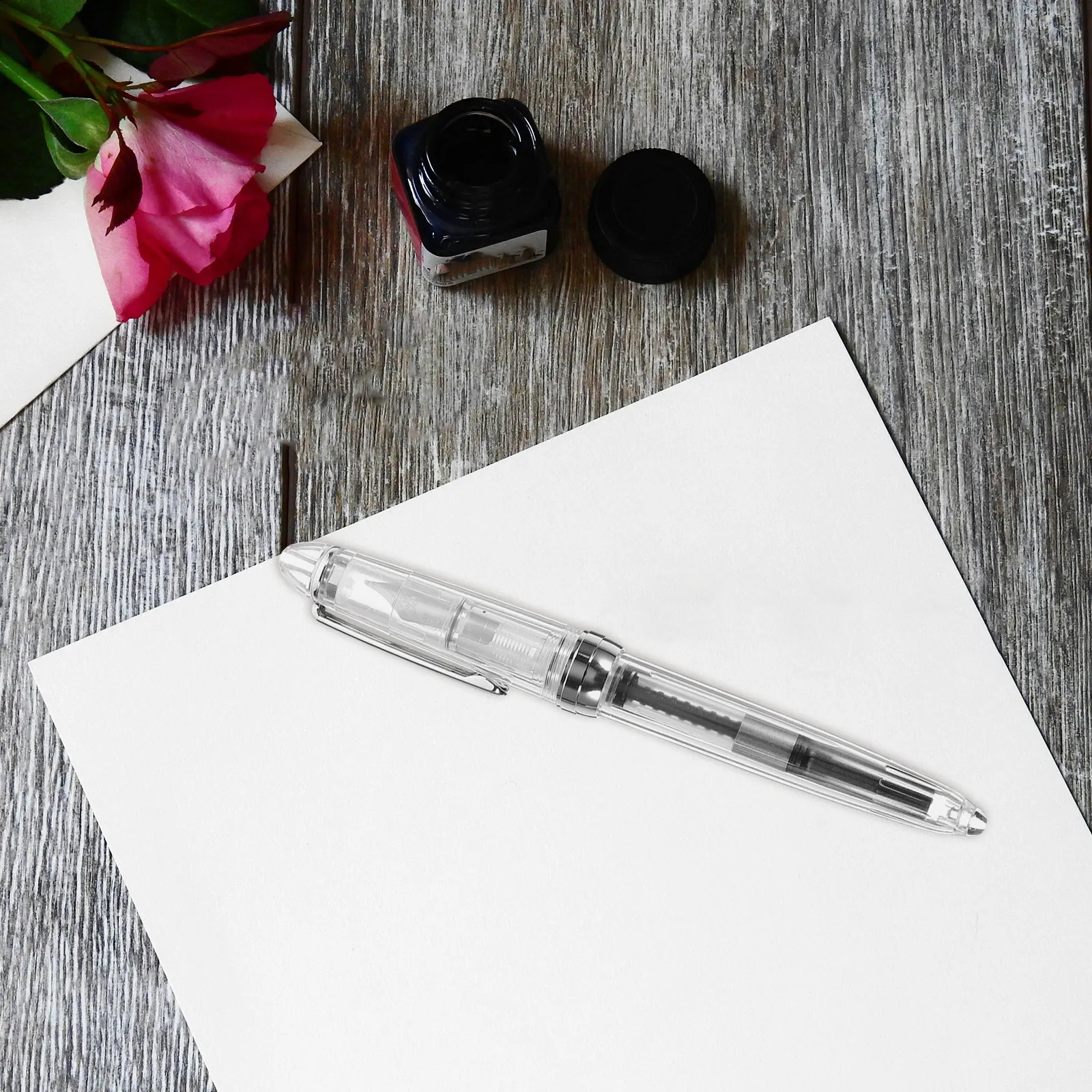 Delicate Portable Fountain Pen Clear Acrylic Body Piston Filler Smooth Writing Pen for Artists Students Calligraphy Practice
Delicate Portable Fountain Pen Clear Acrylic Body Piston Filler Smooth Writing Pen for Artists Students Calligraphy Practice