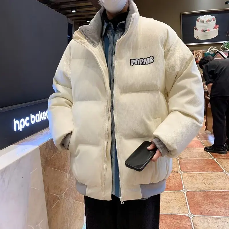 Мужская утепленная вельветовая куртка-пуховик с воротником-стойкой, хлопковая одежда для подростков, американский трендовый бренд
Мужская утепленная вельветовая куртка-пуховик с воротником-стойкой, хлопковая одежда для подростков, американский трендовый бренд