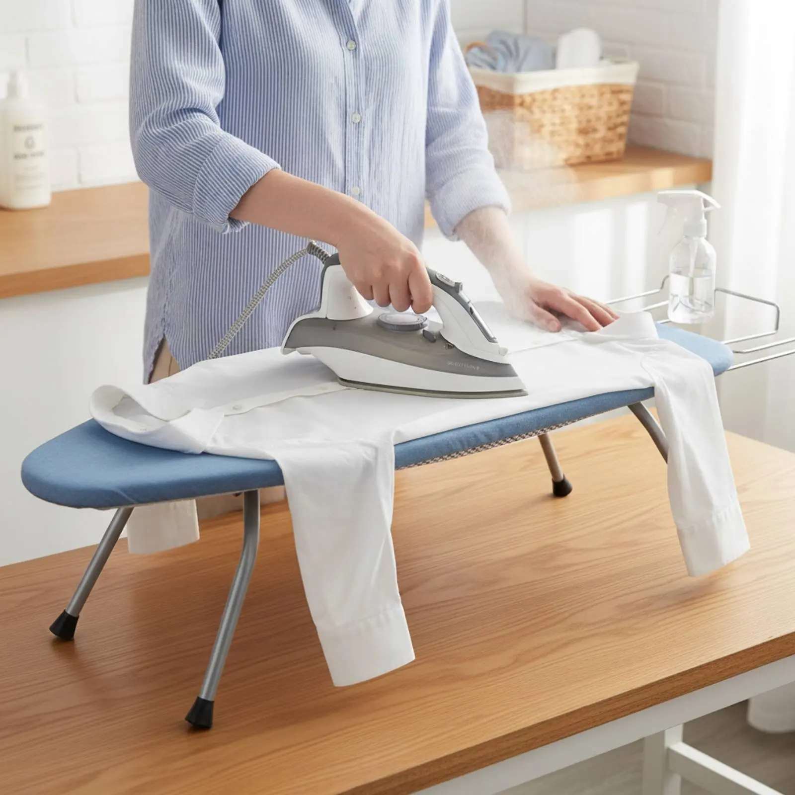 Countertop Ironing Board Space Saving Portable Ironing Board Laundry Accessory Heat Resistant Cover Non-Slip Feet for Dorm Room
Countertop Ironing Board Space Saving Portable Ironing Board Laundry Accessory Heat Resistant Cover Non-Slip Feet for Dorm Room