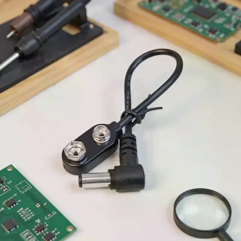 Преобразователь зажима адаптера батареи 9 В, разъем кабеля питания для гитарных педалей эффектов
Преобразователь зажима адаптера батареи 9 В, разъем кабеля питания для гитарных педалей эффектов