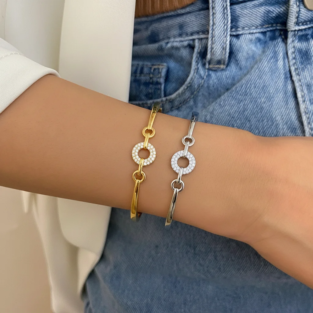 Simple Circular Hollow Spliced Bangle for Women Rhinestone Inlaid Waterproof Spring Thin Bracelet Golden Silvery Party Jewelry
Simple Circular Hollow Spliced Bangle for Women Rhinestone Inlaid Waterproof Spring Thin Bracelet Golden Silvery Party Jewelry