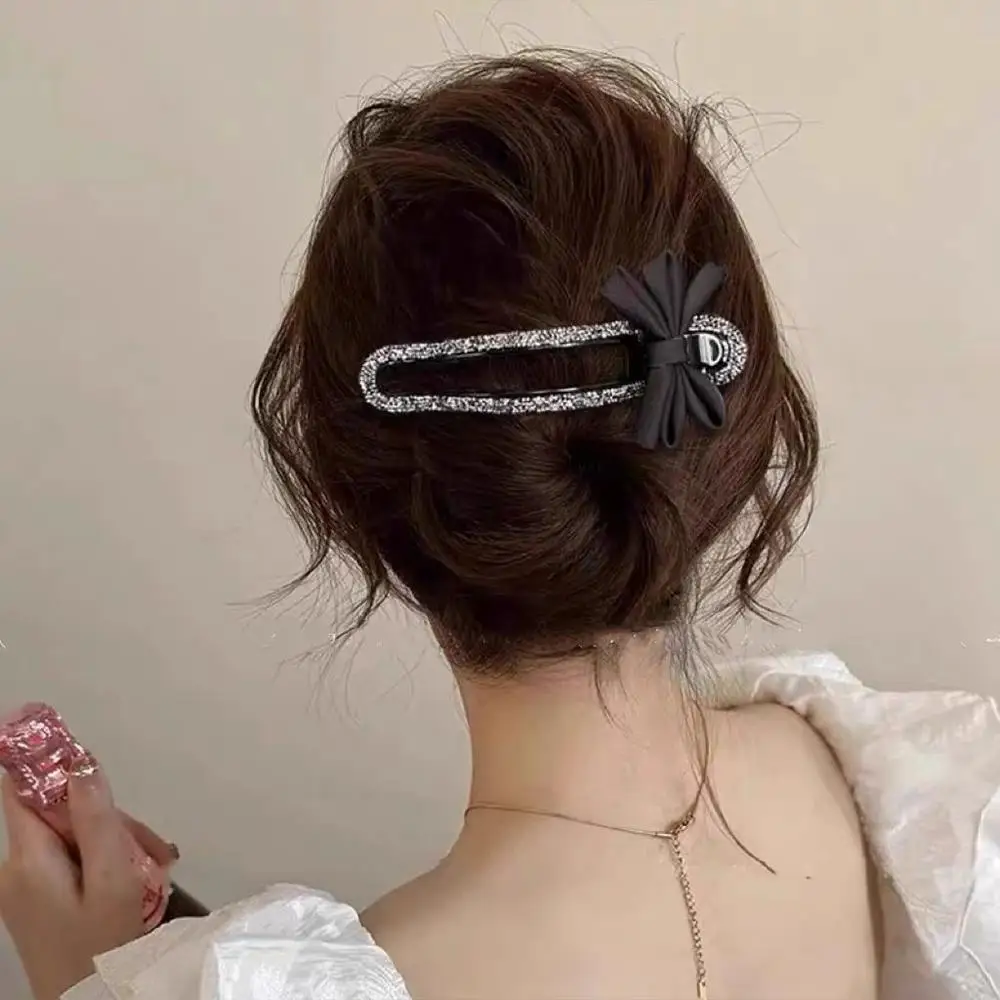Girls Sweet Hairpin Barrette Rhinestone Duckbill Clip Classic Black Large Bow Hair Clips Versatile Hair Ornament Ponytail Clip
Girls Sweet Hairpin Barrette Rhinestone Duckbill Clip Classic Black Large Bow Hair Clips Versatile Hair Ornament Ponytail Clip