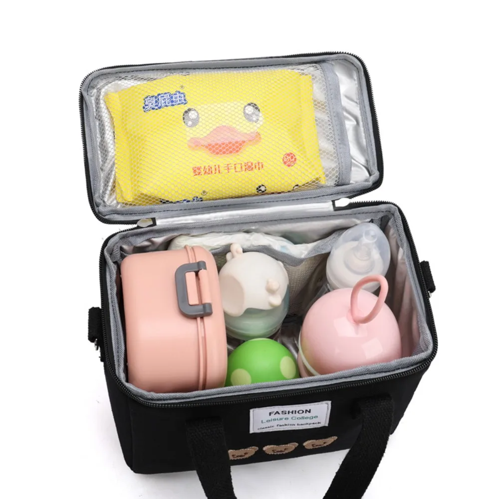 Portable Large Capacity Lunch Bag Oxford Waterproof Mommy Bag Cute Bear Picnic Dinner Container
Portable Large Capacity Lunch Bag Oxford Waterproof Mommy Bag Cute Bear Picnic Dinner Container