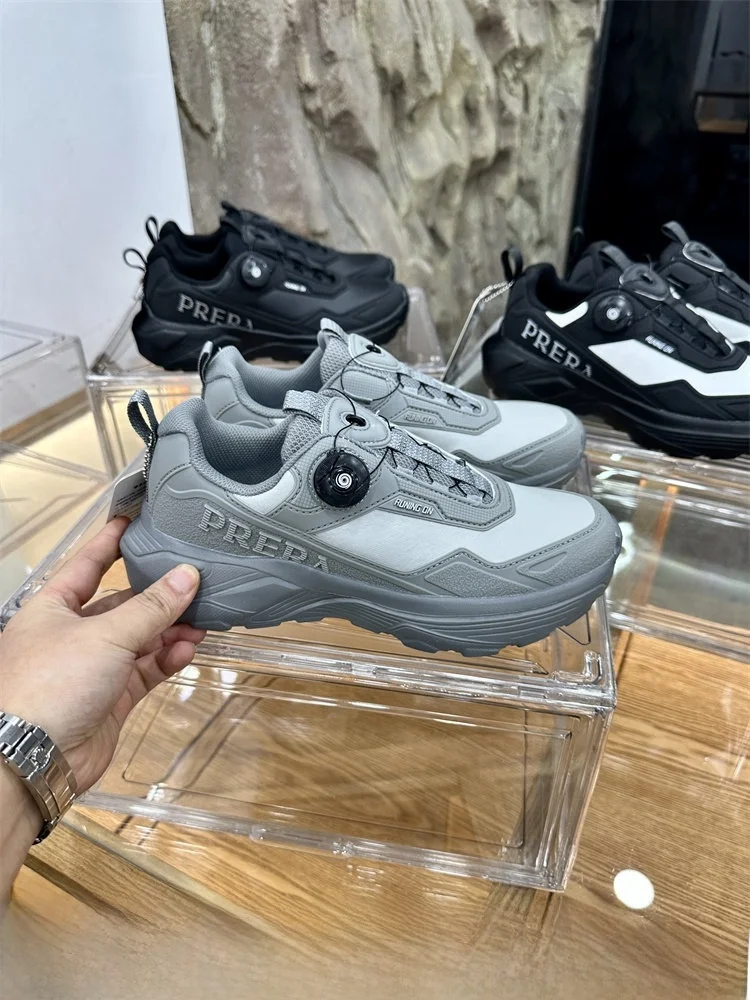 Men's Outdoor Running Shoes Breathable Sporty Low Top Spring Autumn Rotation Buckle Thick Bottom Anti-Slip Casual Shoes
Men's Outdoor Running Shoes Breathable Sporty Low Top Spring Autumn Rotation Buckle Thick Bottom Anti-Slip Casual Shoes