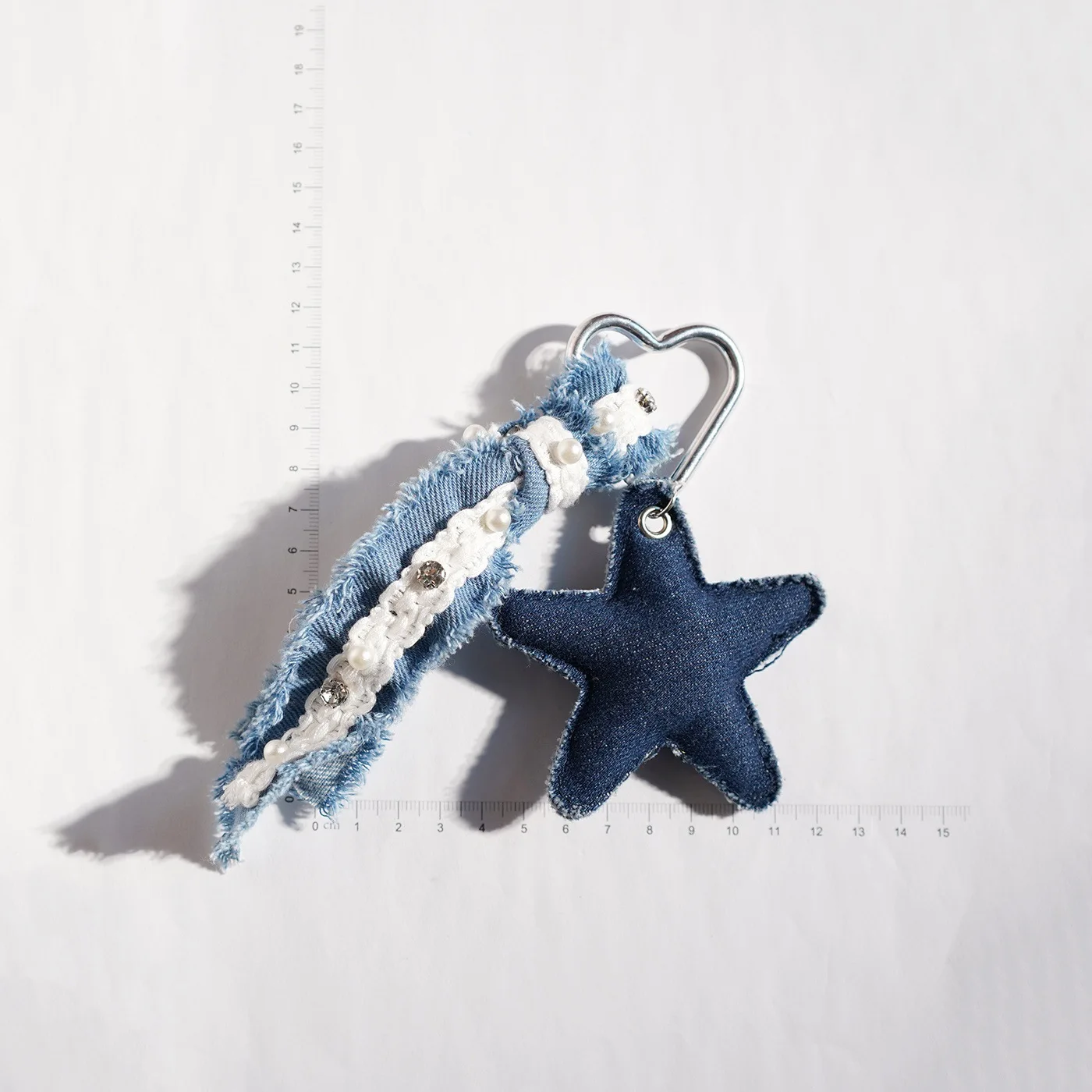 Women's Bag Pendants Korean Star Denim Y2K Sweet Cool Fashionable Versatile Bag Accessories Multifunctional Keychains Charms
Women's Bag Pendants Korean Star Denim Y2K Sweet Cool Fashionable Versatile Bag Accessories Multifunctional Keychains Charms
