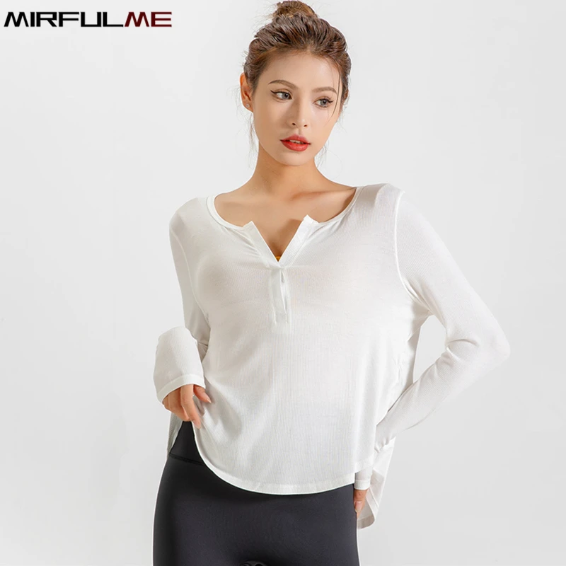 Autumn Women Loose Yoga Shirts Sport Tops Long Sleeve T-Shirt Oversized Running Sweatshirts V-neck Gym Fitness Top Blouse Female
Autumn Women Loose Yoga Shirts Sport Tops Long Sleeve T-Shirt Oversized Running Sweatshirts V-neck Gym Fitness Top Blouse Female
