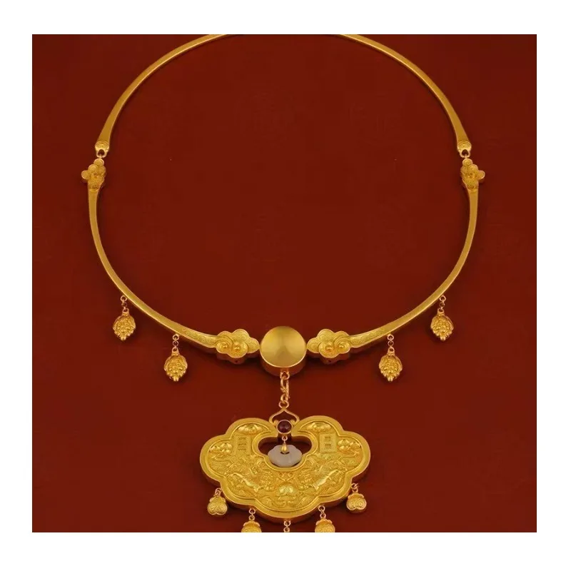 Pure Copper Gold-plated New Product Yingluo Sun Moon Star Collar Hanfu Accessories Safety Lock
Pure Copper Gold-plated New Product Yingluo Sun Moon Star Collar Hanfu Accessories Safety Lock