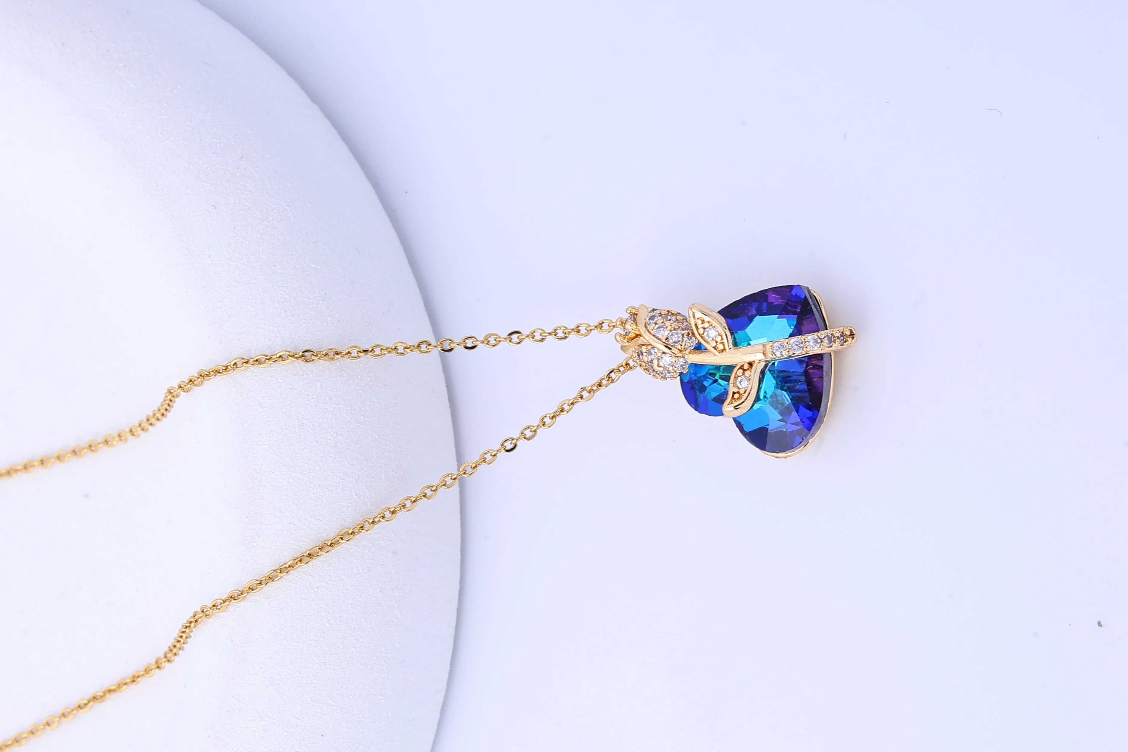 Heart of the Ocean Titanium Steel Fade Necklace Love Rose Niche Light Luxury Feminine Clavicle Chain Versatile Sense of Luxury
Heart of the Ocean Titanium Steel Fade Necklace Love Rose Niche Light Luxury Feminine Clavicle Chain Versatile Sense of Luxury