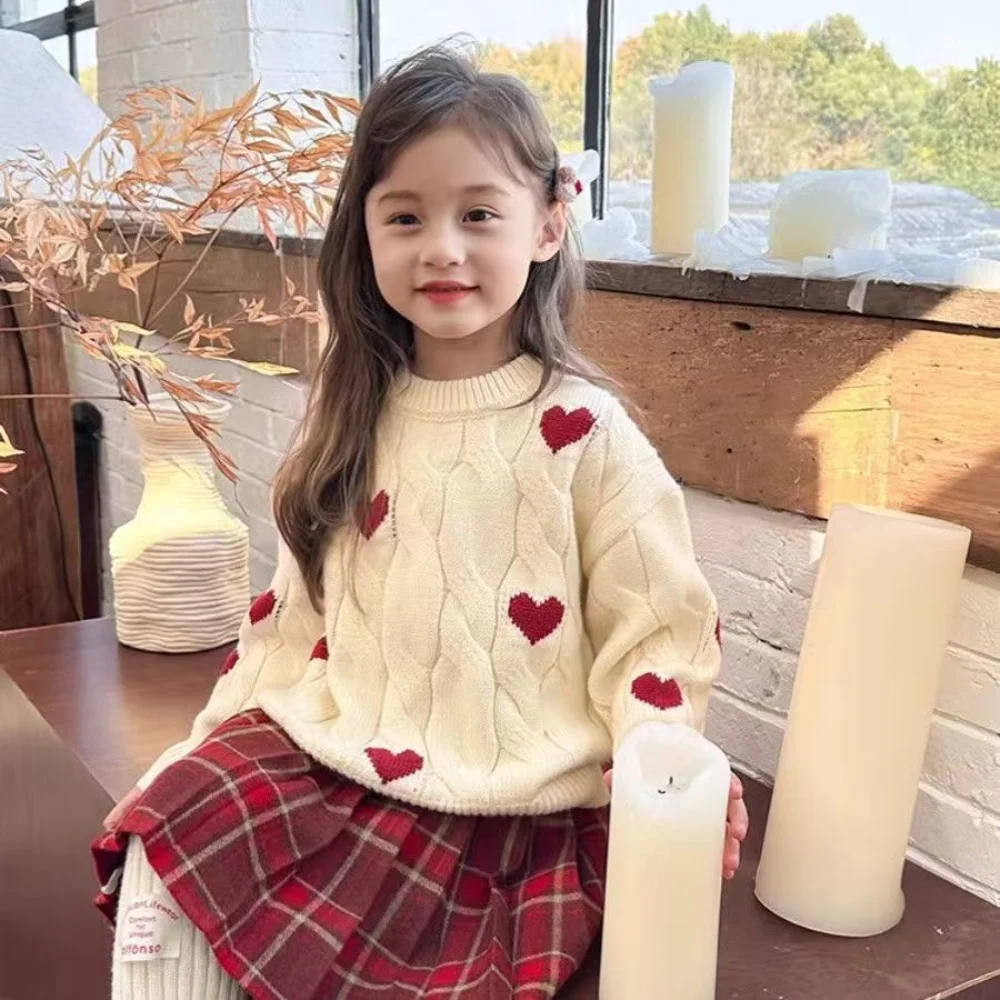 Girls' Winter Warm Sweet Love Sweater With Thick Velvet Winter New Children's Knitted Sweater Top 90-150 CM
Girls' Winter Warm Sweet Love Sweater With Thick Velvet Winter New Children's Knitted Sweater Top 90-150 CM