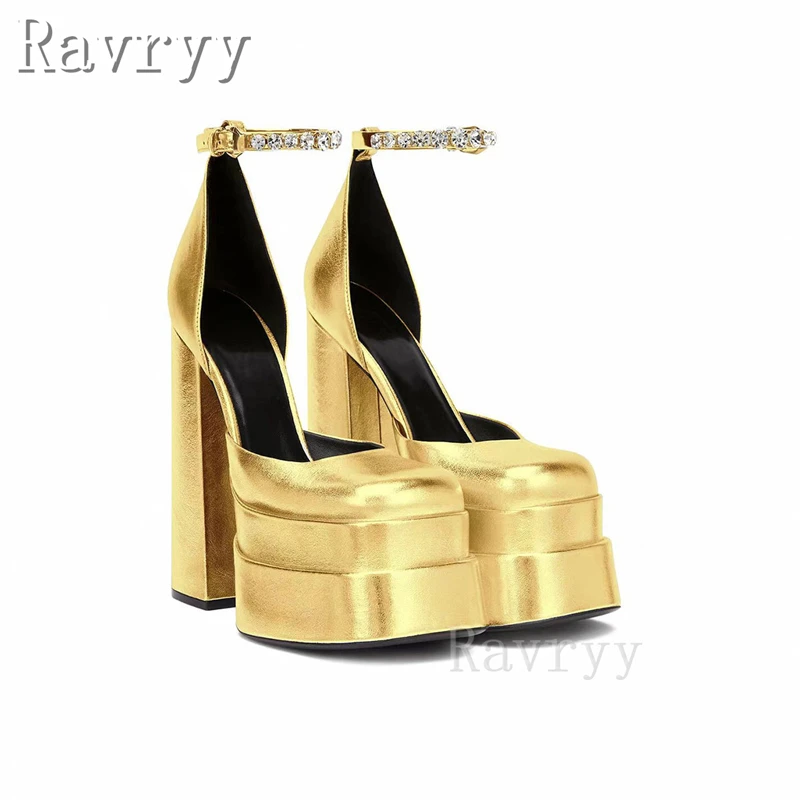 Golden Square Toe Super High Heels Sandals Hollow Waterproof Platform Buckle Thick Heels Pumps Large Size Runway Shoes
Golden Square Toe Super High Heels Sandals Hollow Waterproof Platform Buckle Thick Heels Pumps Large Size Runway Shoes