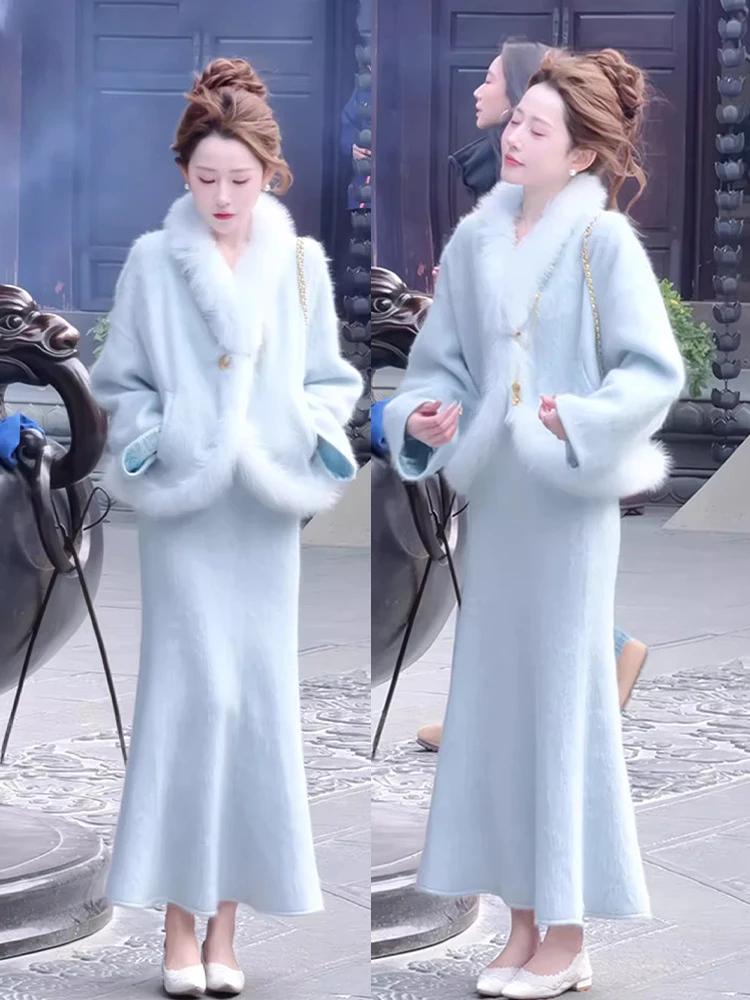 Stunning Blue Fur Collar Jacket And Skirt Set Women's Fashionable Early Autumn Outfit High Waist Long Skirt Warm Thick Cotton
Stunning Blue Fur Collar Jacket And Skirt Set Women's Fashionable Early Autumn Outfit High Waist Long Skirt Warm Thick Cotton